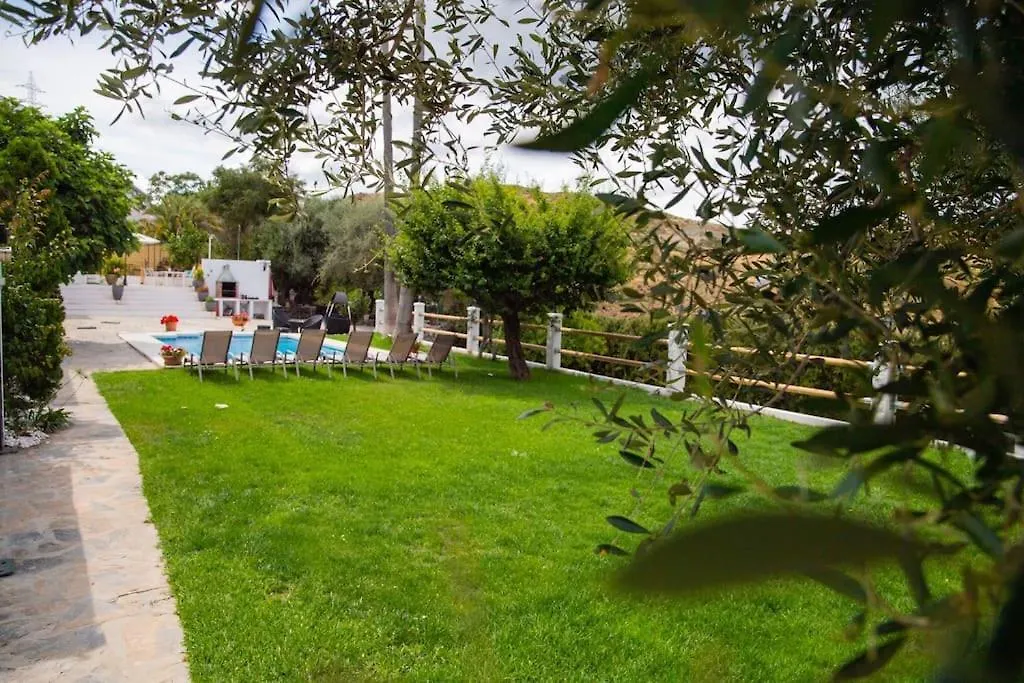 Preciosa Casa 4 Dormitorios Con Piscina Privada Estepona Сasa de vacaciones