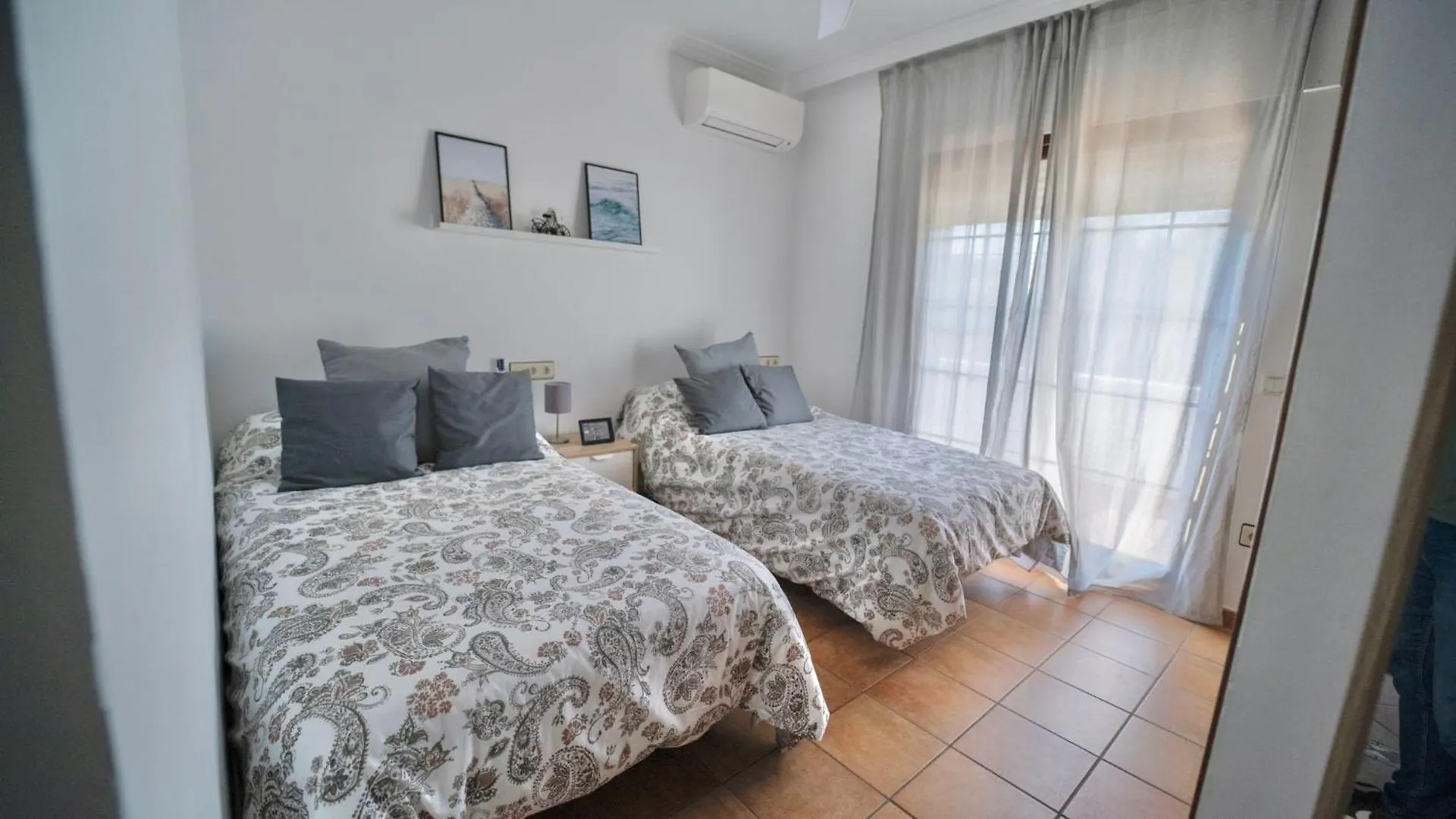 Preciosa Casa 4 Dormitorios Con Piscina Privada Estepona Сasa de vacaciones
